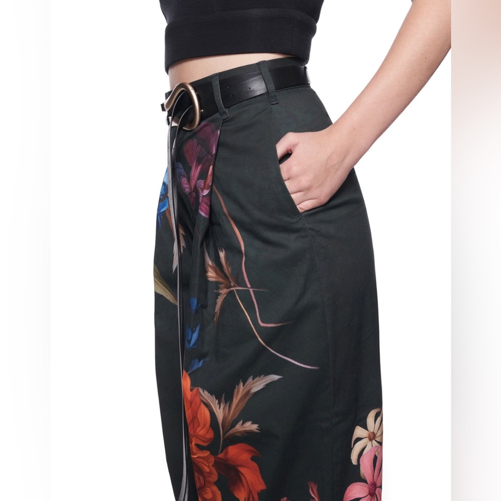 The Kit - Leigh Trouser | Spring Bouquet View 2